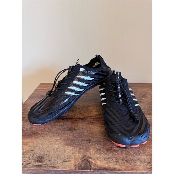 Unisex Black Barefoot Water Shoes Quick-Dry Slip-On EURO 42 US W11 M9 NWOT - Picture 1 of 8